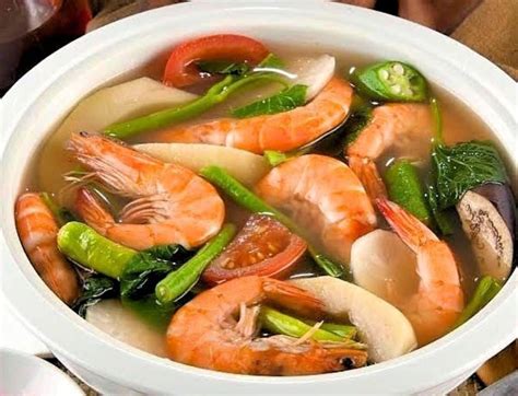  Sinigang na Hipon! Uma Sinfonia de Sabores Azedos e Especiados que vai Explodir seu Paladar!